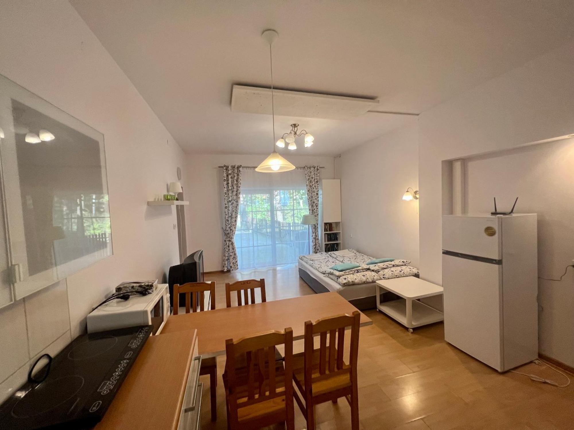 Sosnowy Apartament Józefów Buitenkant foto